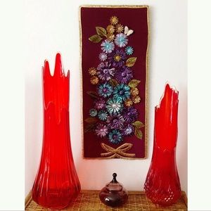 Sold on Ⓜ️ Vintage 1970’s Handmade Retro Velvet Raffia Flower Power Wall Hanging